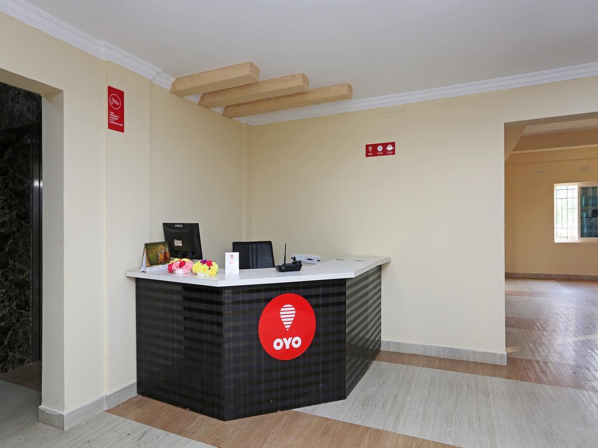 Oyo 11343 Hotel Sai International Bhuvanesvar Kültér fotó