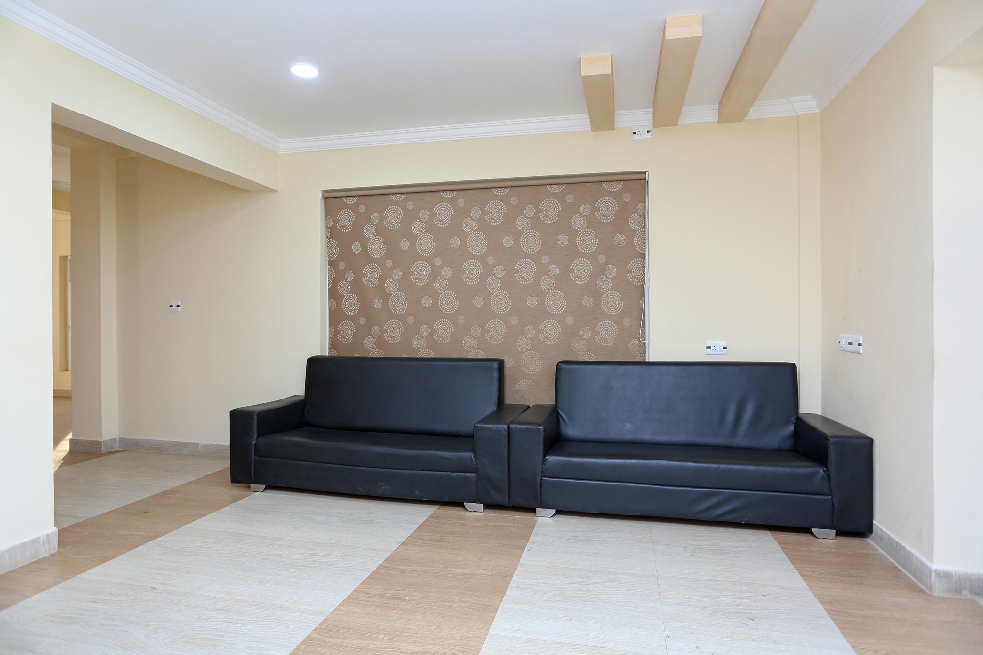 Oyo 11343 Hotel Sai International Bhuvanesvar Kültér fotó