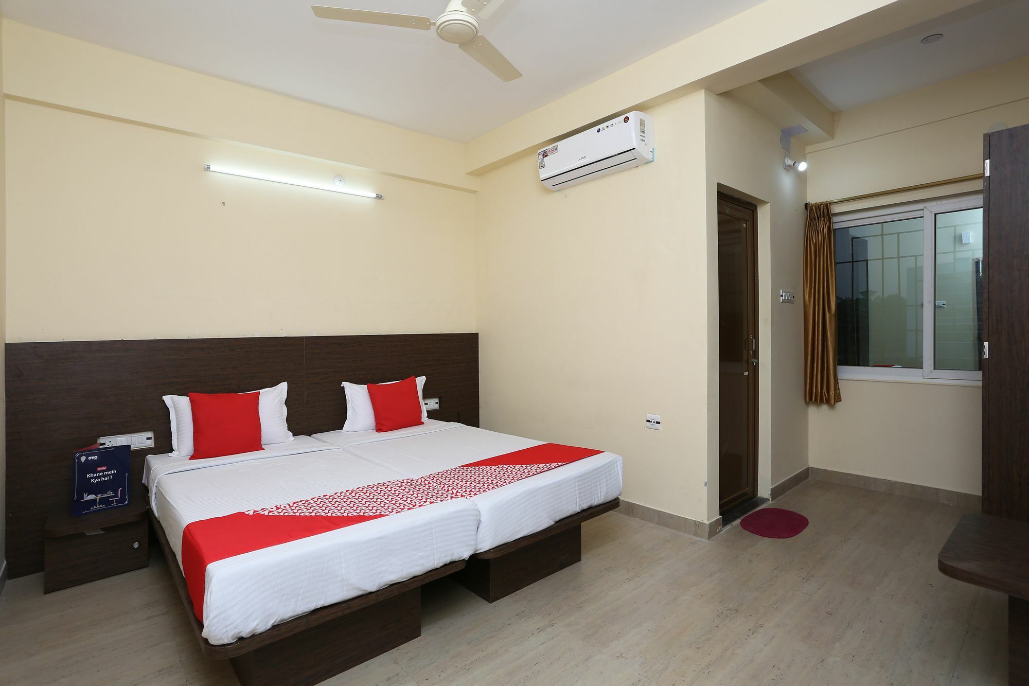 Oyo 11343 Hotel Sai International Bhuvanesvar Kültér fotó
